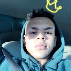 Meet your Posher, Dillon